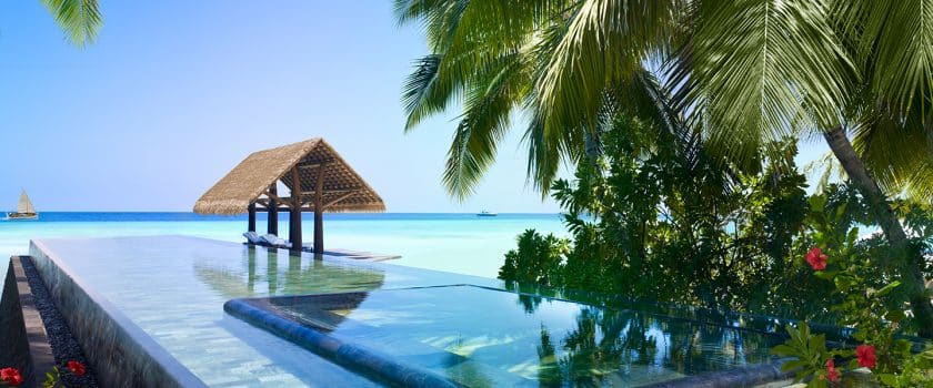 one-and-only-reethi-rah-pools-and-beaches