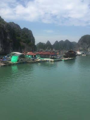 Passeio em HaLong Bay