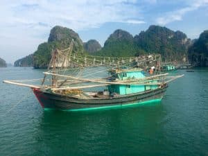 Passeio em HaLong Bay