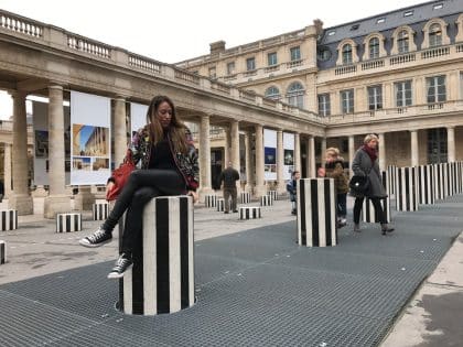 Passeio pelos jardins do Palais Royal, Paris - França