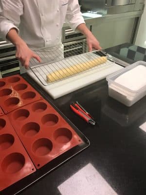 Croissants no Ritz Escoffier - Aula de Culinária em Paris