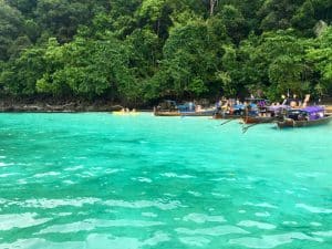 Passeios em Phi Phi, Monkey Beach, Tailândia