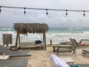 Praia em Tulum, México