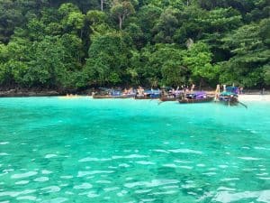 Passeios em Phi Phi, Monkey Beach, Tailândia