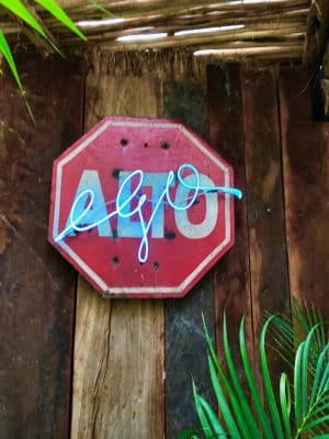 Placas divertidas em Tulum, México