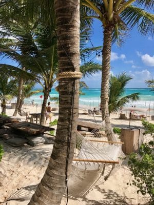 Praia em Tulum, México