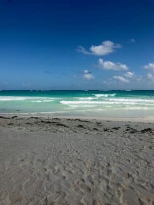 Praia em Tulum, México