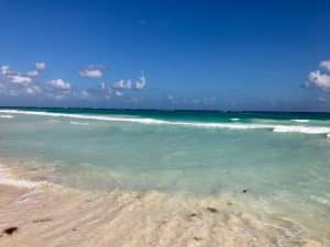 Praia em Tulum, México