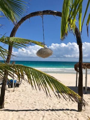 Praia em Tulum, México