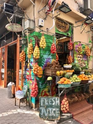 Shuk HaPishpushim é um mercado de pulgas a céu aberto em Jaffa, Tel-Aviv Israel