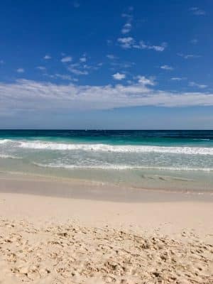 Praia em Tulum, México