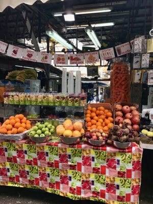 HaCarmel, o maior mercado de Tel-Aviv, em Israel