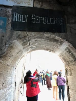Christian Quarter, a via sagrada em Jerusalém.