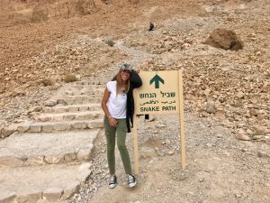 Masada. monte rochoso de topo achatado em Jerusalém