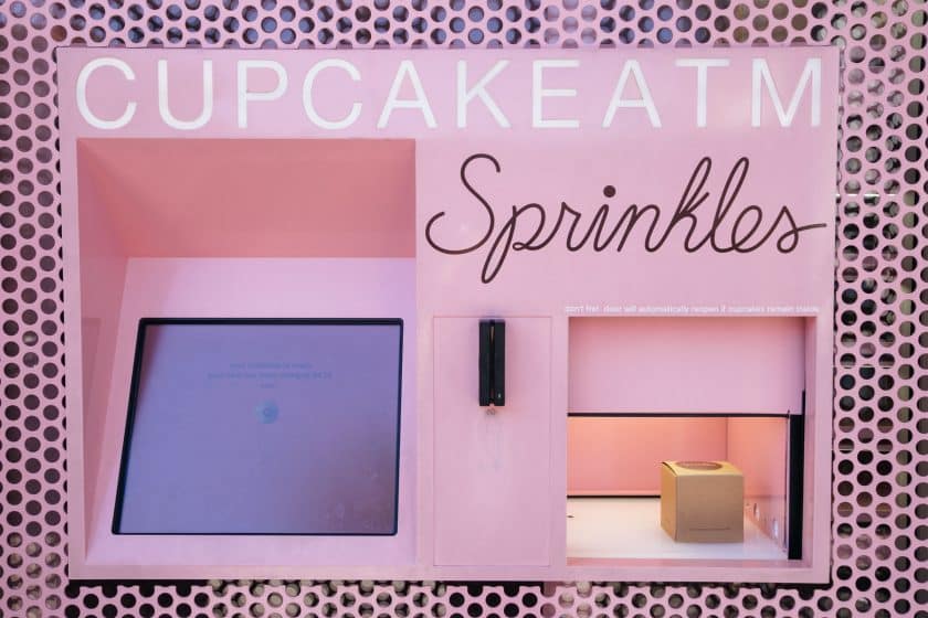 Restaurantes Cor de Rosa - Sprinkles Cupcake ATM
